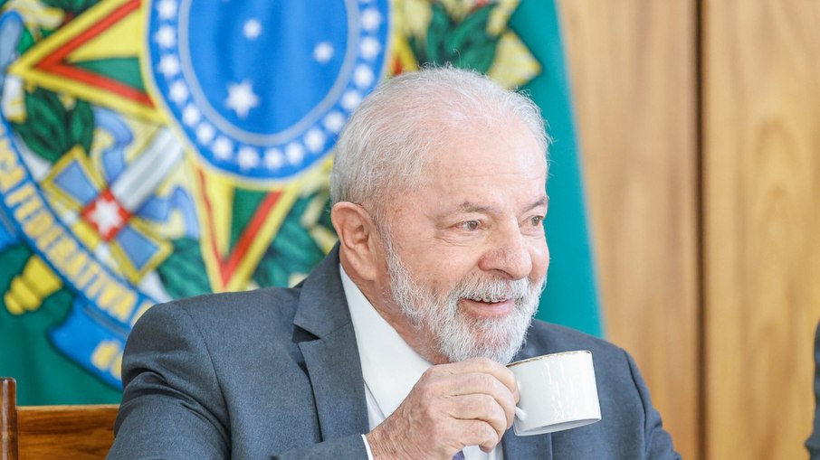 Arquivo: presidente Luiz Inácio Lula da Silva em café da manhã com jornalistas