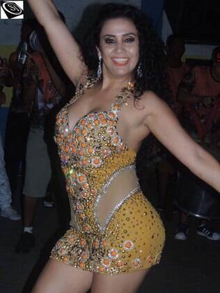 Paola Serpa, rainha de bateria da Imperatriz Dona Leopoldina, foi morta nesta quinta-feira (16)