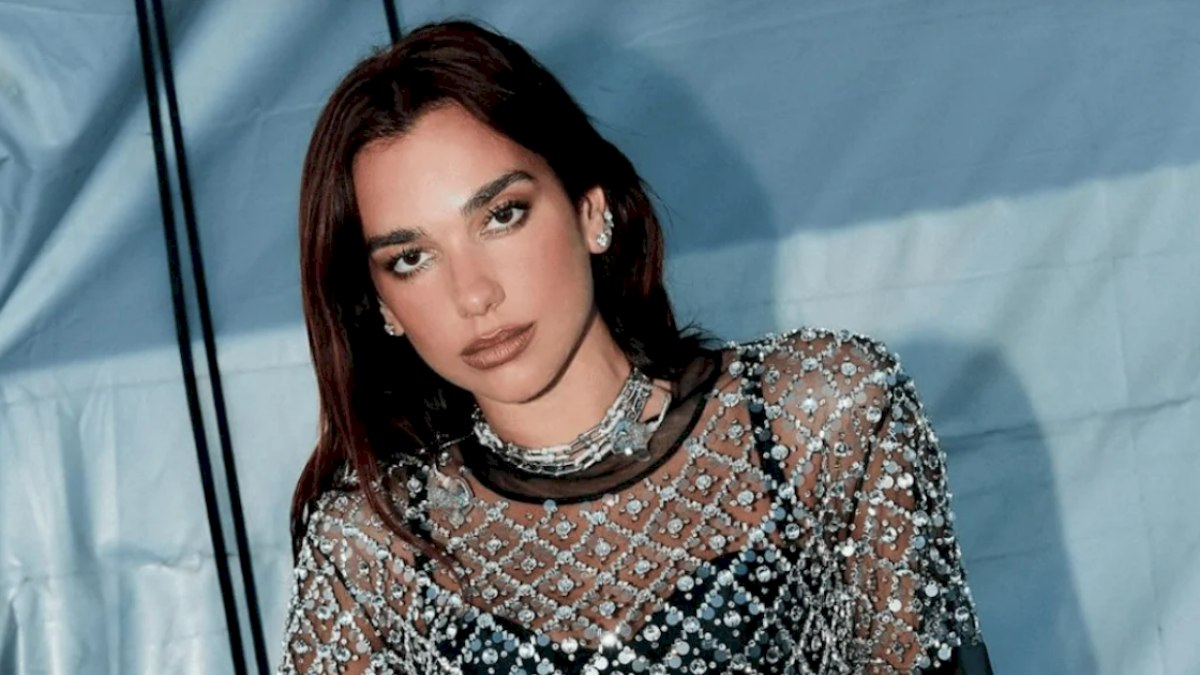 Dua Lipa: juiz decide continuar com processo contra artista por 'Levitating'