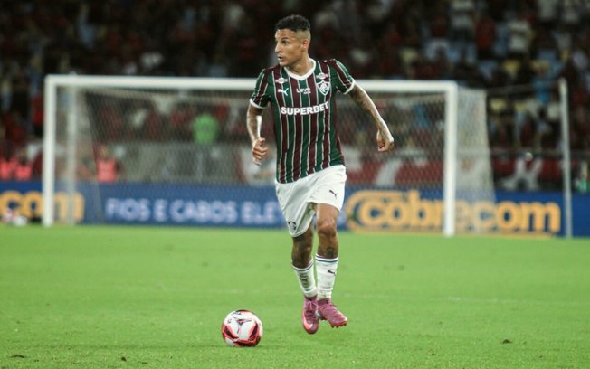 Léo Jance está de volta ao elenco do Fluminense