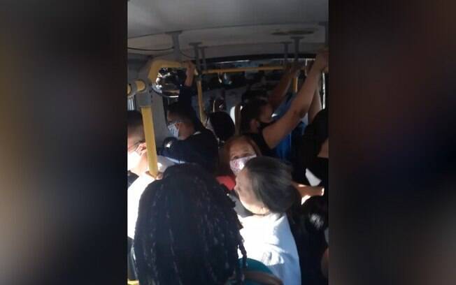 Passageiros de Sumaré e Hortolândia relatam aglomeração em ônibus