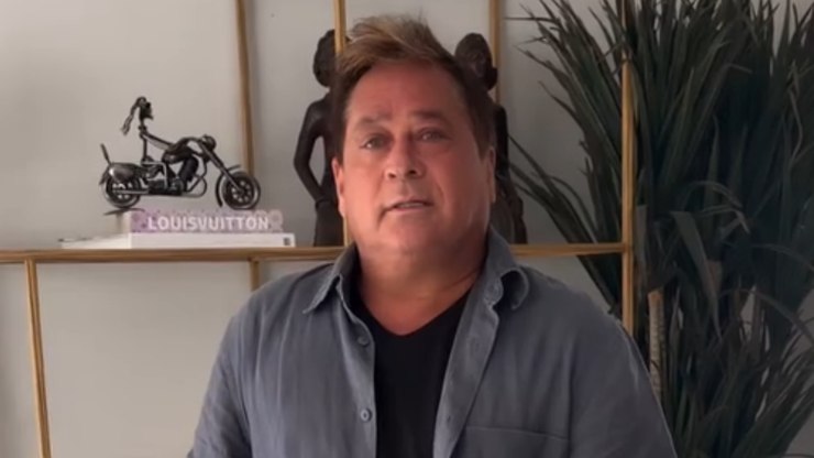 Leonardo%20ganha%20alta%20hospitalar%20ap%C3%B3s%20interna%C3%A7%C3%A3o%20repentina