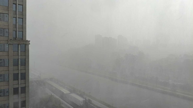 Gabinete%20de%20crise%20%C3%A9%20instalado%20em%20SP%20com%20alerta%20de%20ciclone