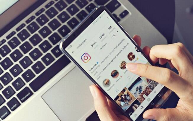Instagram exige o encerramento de aplicativo para stalkear usuário