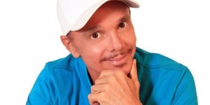 Netinho viveu romance com outro homem: “Experiência linda”