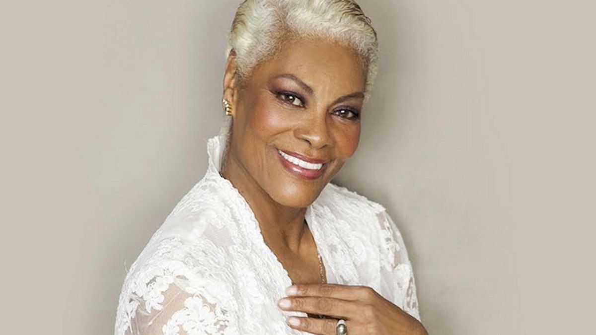 Dionne Warwick: as homenagens que a diva receberá antes de vir ao Brasil