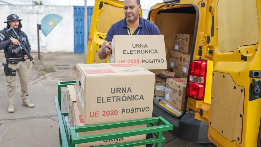TREs receberam as urnas eletrônicas para uso neste domingo
