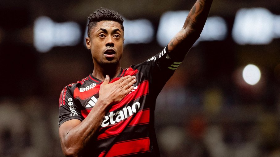 Bruno Henrique soma 17 títulos com a camisa do Flamengo