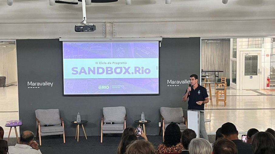 secretário Osmar Lima iniciou a apresentação dos projetos vencedores