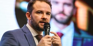 Governo lança novas medidas para barrar alta dos combustíveis