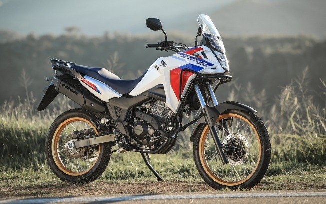 Honda XRE 300 Sahara 2027 ganha controle de tração