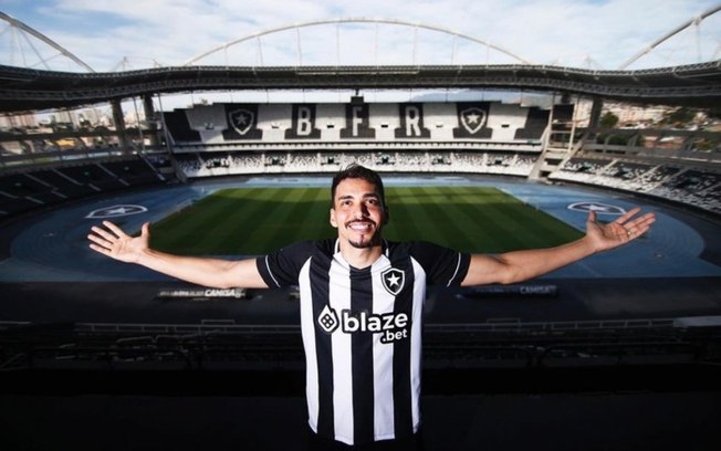 Novo reforço do Botafogo, Eduardo explica mudança no nome e elogia projeto: 'Não pensei duas vezes'