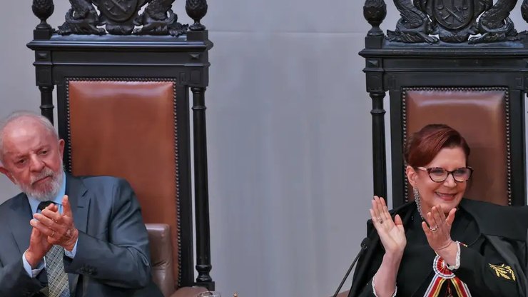 “Hoje, nós mulheres, estamos fazendo história”, diz a primeira presidente eleita do STM