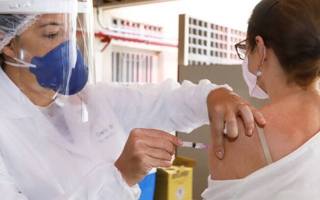 Dia D contra a covid-19 em Campinas vacina 22,8 mil pessoas