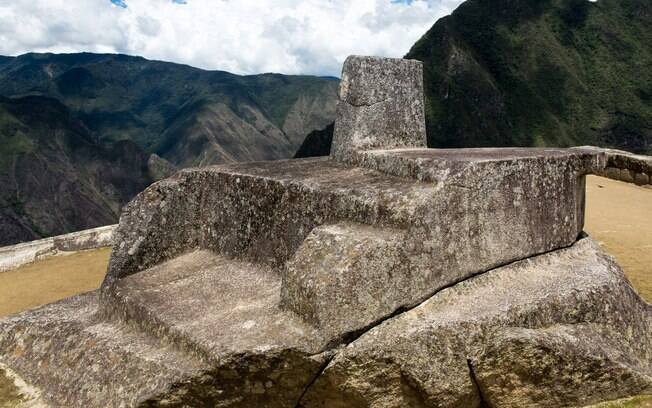 Intihuatana é o relógio do sol, uma pedra esculpida delicadamente que tem muito valor sagrado para os povos incas