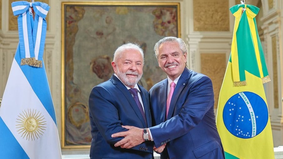 Presidente Luiz Inácio Lula da Silva e Alberto Fernández, presidente da Argentina, se reúnem nesta terça
