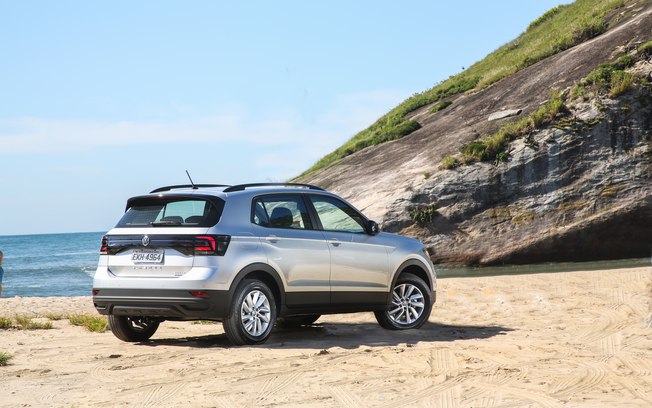 Volkswagen T-Cross 2027 ganha câmbio automático de oito marchas