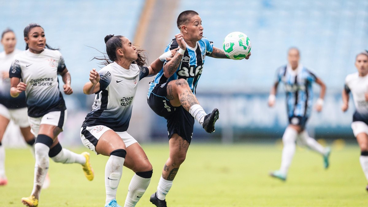 Corinthians e Grêmio se enfrentam pela oitava rodada do Campeonato Brasileiro