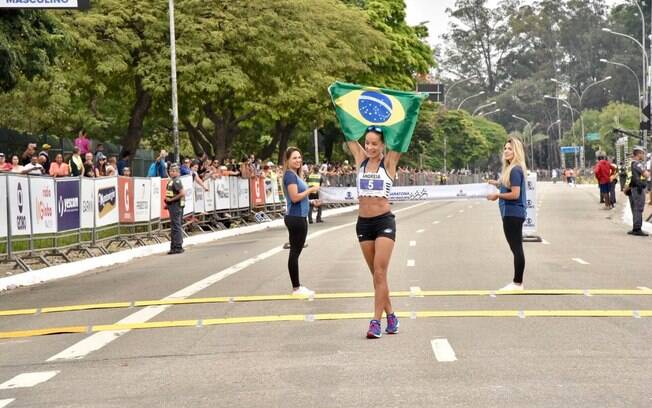 Andréia Hessel venceu a Maratona de São Paulo em sua primeira participação