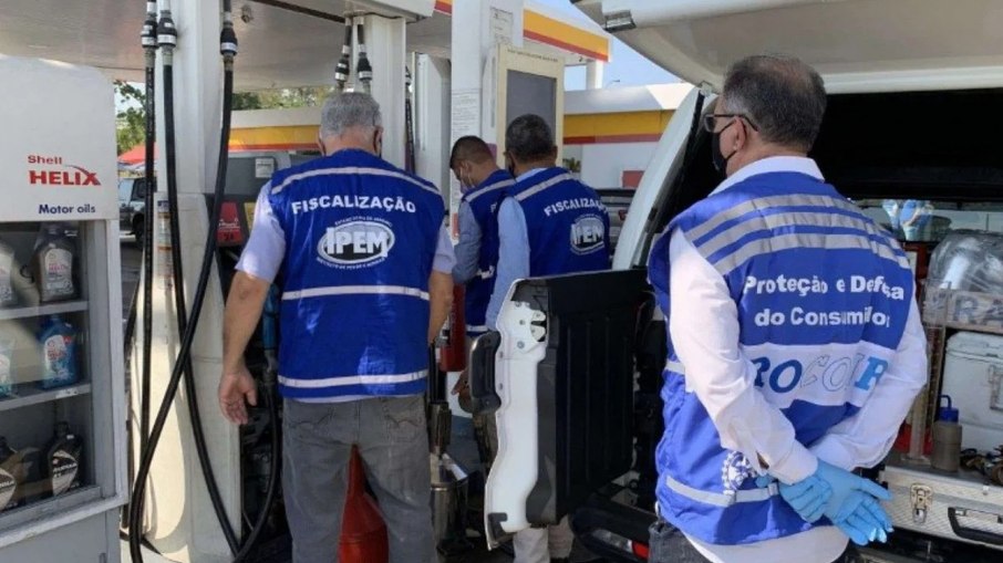 No quinto dia de fiscalização, Rio teve 118 postos de combustíveis autuados
