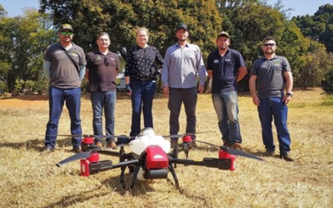 Mulheres na agricultura utilizam o drone XAG para reduzir o ônus financeiro do agricultor