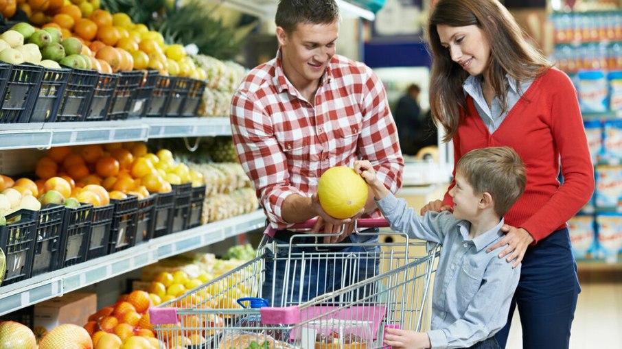 4 dicas práticas para economizar no supermercado