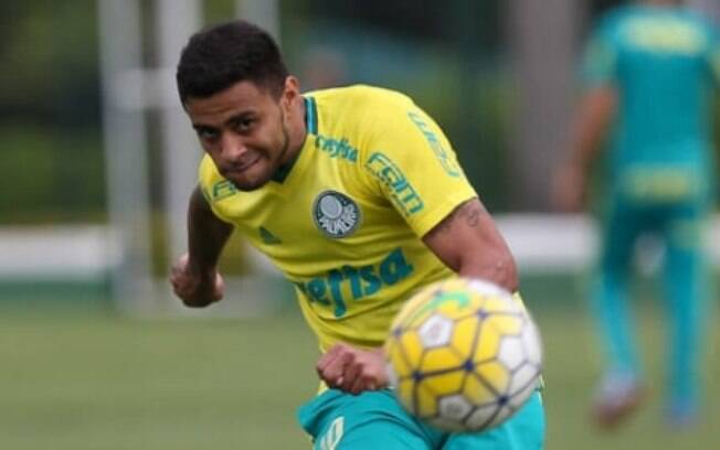 Ex-atleta do Palmeiras é acusado de agressão a casal em Alagoas
