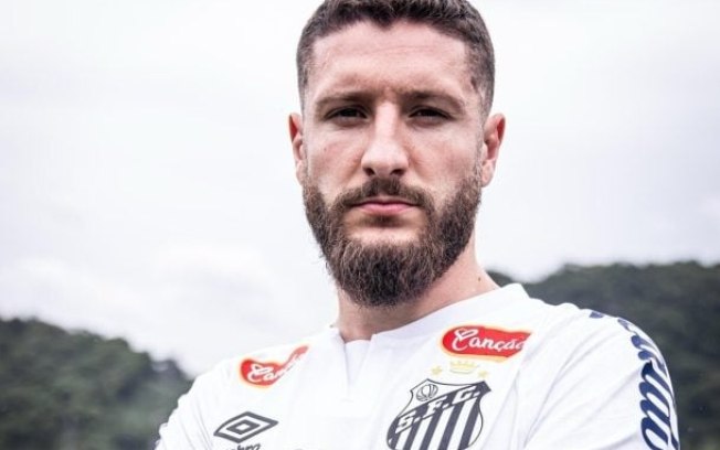Zé Rafael é o 11º reforço do Santos para a temporada Zé Rafael é o 11º reforço do Santos para a temporada