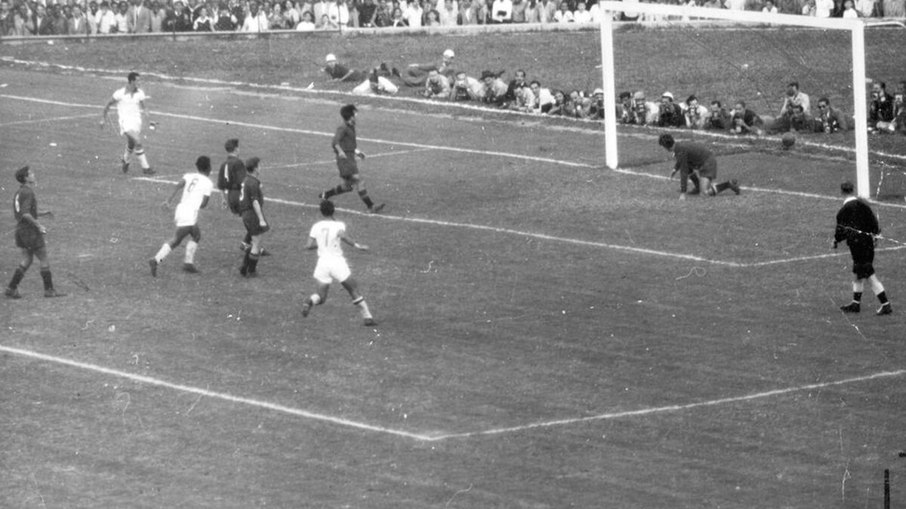 Gol de Jair em Brasil 6 x 1 Espanha Gol de Jair em Brasil 6 x 1 Espanha