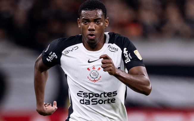 Corinthians encaminha venda de André ao Nottingham Forest Corinthians encaminha venda de André ao Nottingham Forest