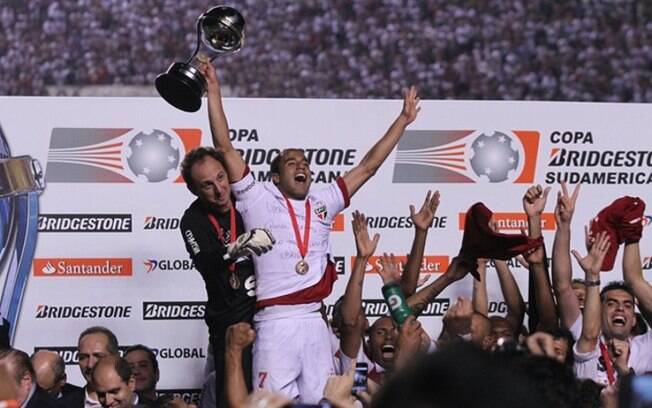 Há nove anos, São Paulo derrotava o Tigre-ARG e era campeão da Sul-Americana