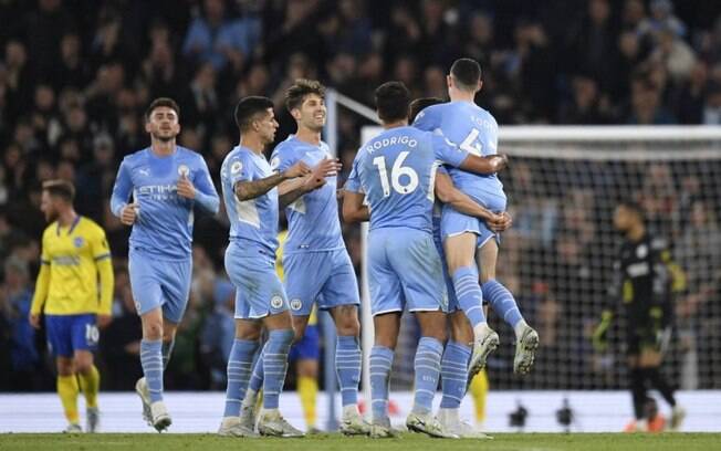 Manchester City vence o Brighton em casa e retoma a liderança do Campeonato Inglês