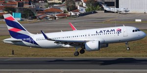 Avião é impedido de decolar e causa caos em Congonhas