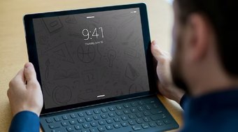 Capa com teclado para tablet viralizou no Reels, mas vale a pena?