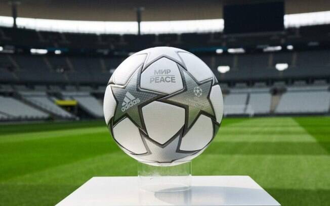 Uefa divulga bola da final da Champions com mensagem de paz