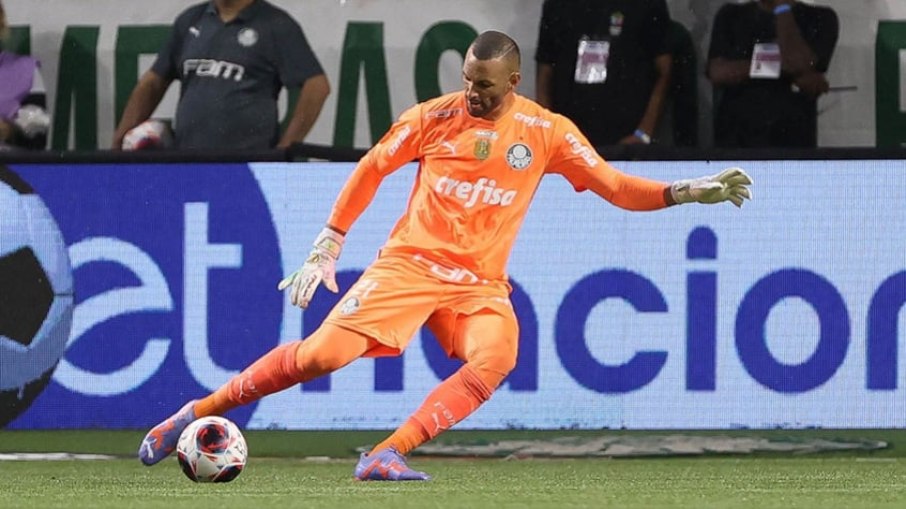 Weverton atinge marca expressiva pelo Palmeiras