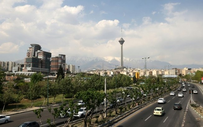 A Torre de Telecomunicações Milad na capital do Irã, Teerã, em 19 de abril de 2024