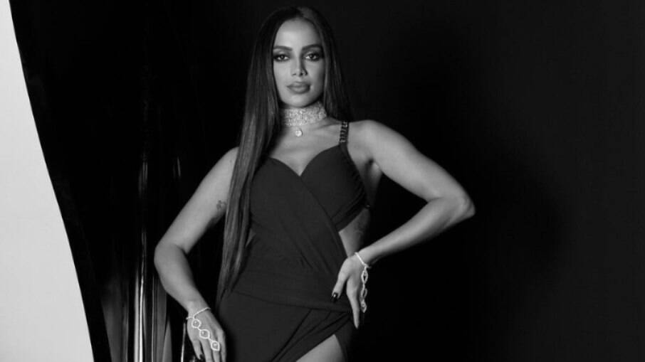 Anitta estreia no MET Gala 2021 a convite de Alexandre Birman