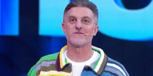 Pergunta inesperada deixa Luciano Huck sem reação ao vivo