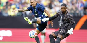 "Vergonha": Barcelona se irrita com lesão de Raphinha na seleção