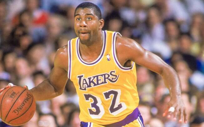 Ex-camisa 32, Magic Johnson atuou 13 temporadas pelo Lakers