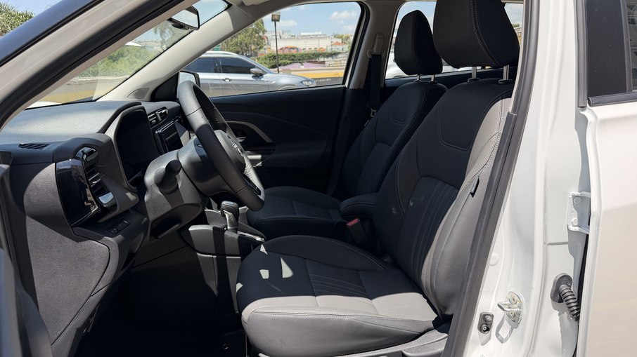 Detalhe dos bancos do Nissan Kait Exclusive