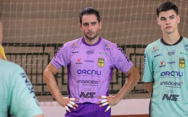 Aos 40 anos, goleiro Tiago retorna ao Jaraguá Futsal