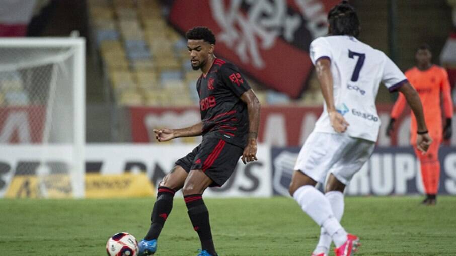 Flamengo entra em campo pelo Campeonato Carioca