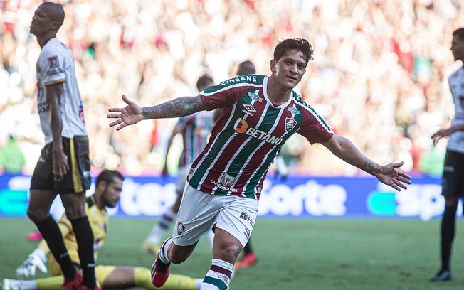 Cano passa Conca em ranking de artilheiros estrangeiros do Fluminense
