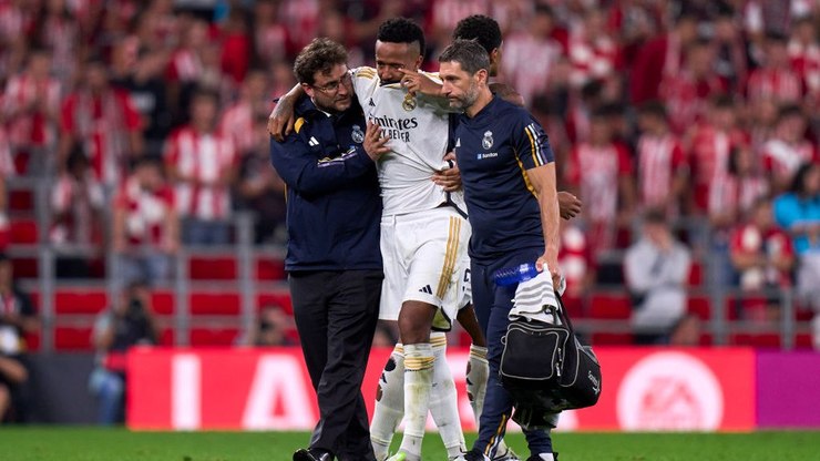 Zagueiro da Seleção relembra drama com lesões: "Pensei em parar"