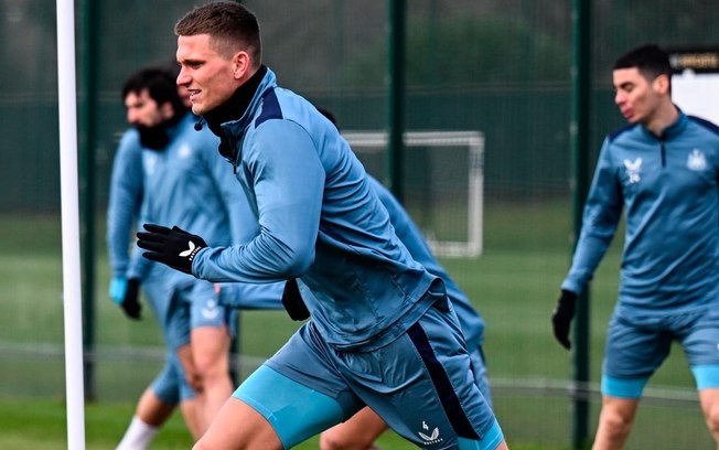 Jogadores do Newcastle durante treinamento da equipe - Foto: Divulgação/Newcastle