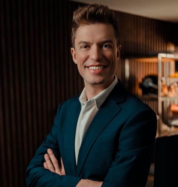 Colunista do iG, Arthur Igreja é palestrante, autor e empreendedor brasileiro, reconhecido por abordar temas como inovação, tecnologia, transformação digital e tendências de mercado. Arthur, que é palestrante em mais de 150 eventos por ano como o TEDx no Brasil, Europa, Estados Unidos e América do Sul, traz insights práticos e visão estratégica, ajudando empresas a se adaptarem às mudanças tecnológicas e às demandas do consumidor moderno.
