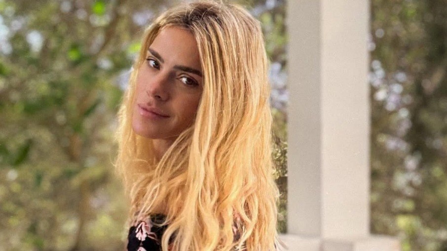 Carolina Dieckmmann Carolina Dieckmmann