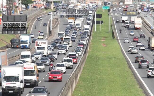 Sem mortes, movimento na D. Pedro é menor que último feriado